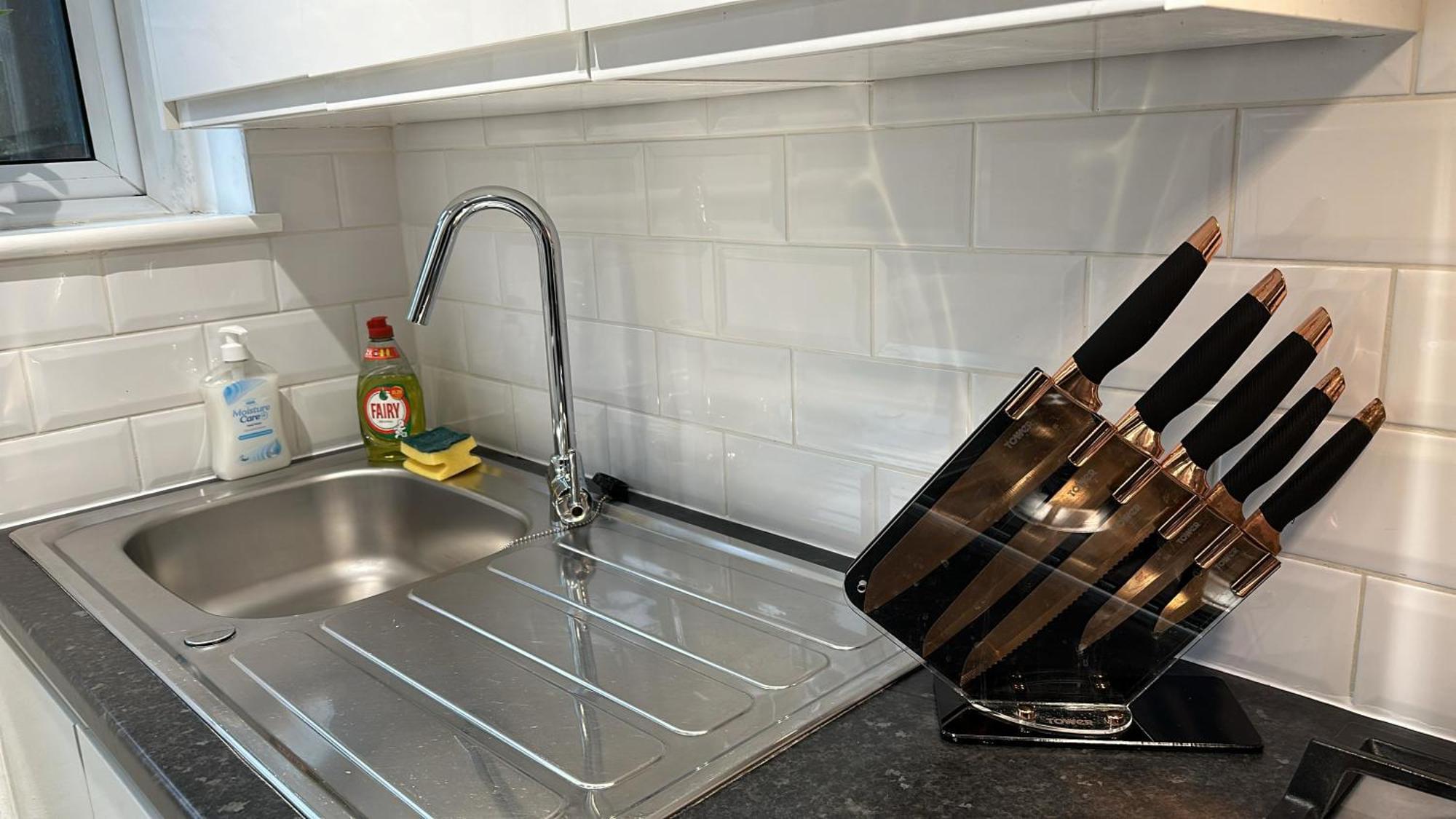 1-Bedroom Flat With Small Garden & Paid Parking In Finsbury Park, Highbury Londres Exterior foto
